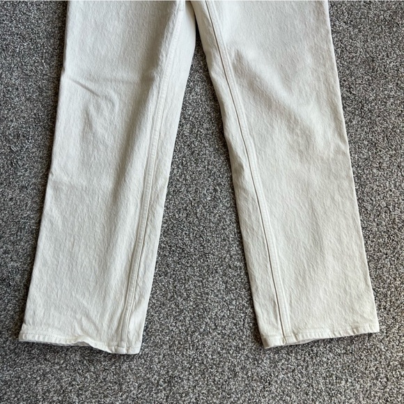 Abercrombie & Fitch Cream Mid Rise Straight Leg Jeans, Size 8S - Picture 5 of 7